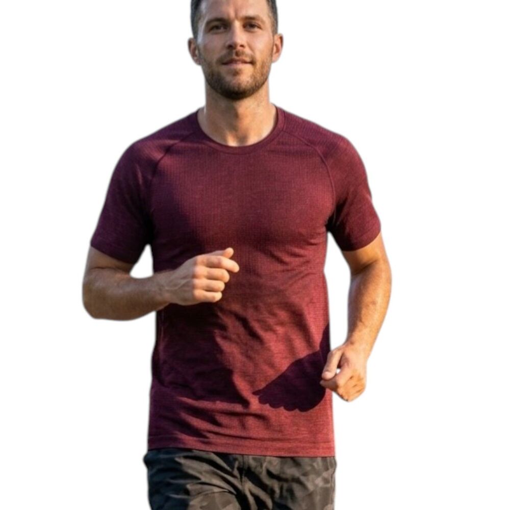 Lululemon Metal Vent Tech Short Sleeve Shirt 2.0 Men's Size M Deep Merlot